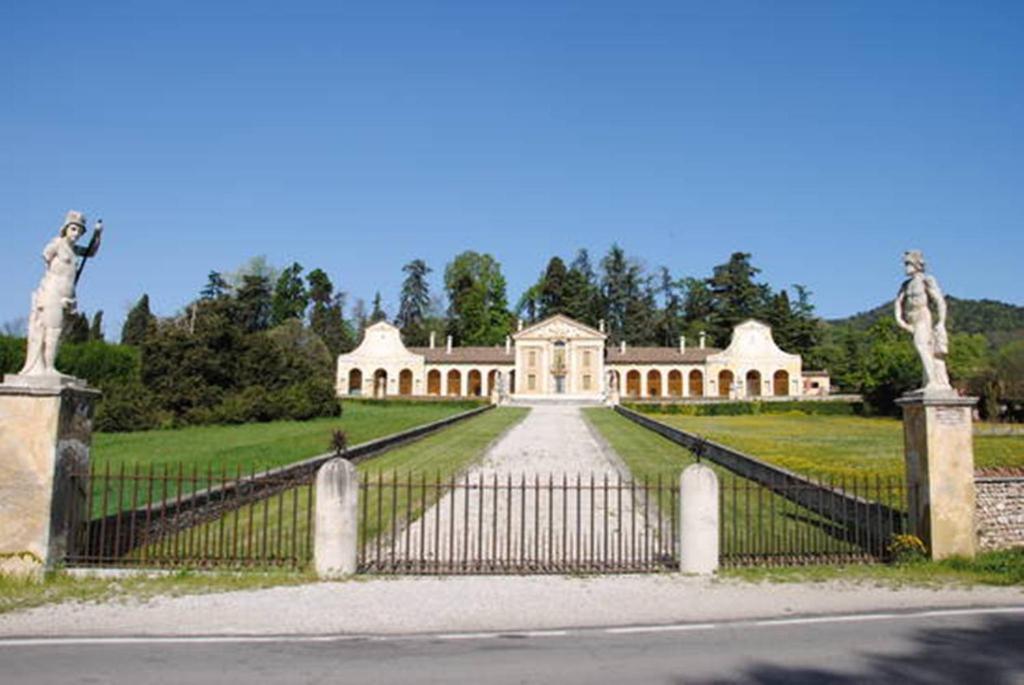 Agriturismo Melo In Fiore Con Camere E Colazioni Nella Zona Del Prosecco Docg Asolo Maser Exterior photo